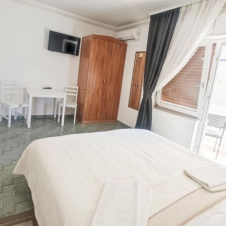 B&B Villa Ivona Baška Voda Buitenkant foto