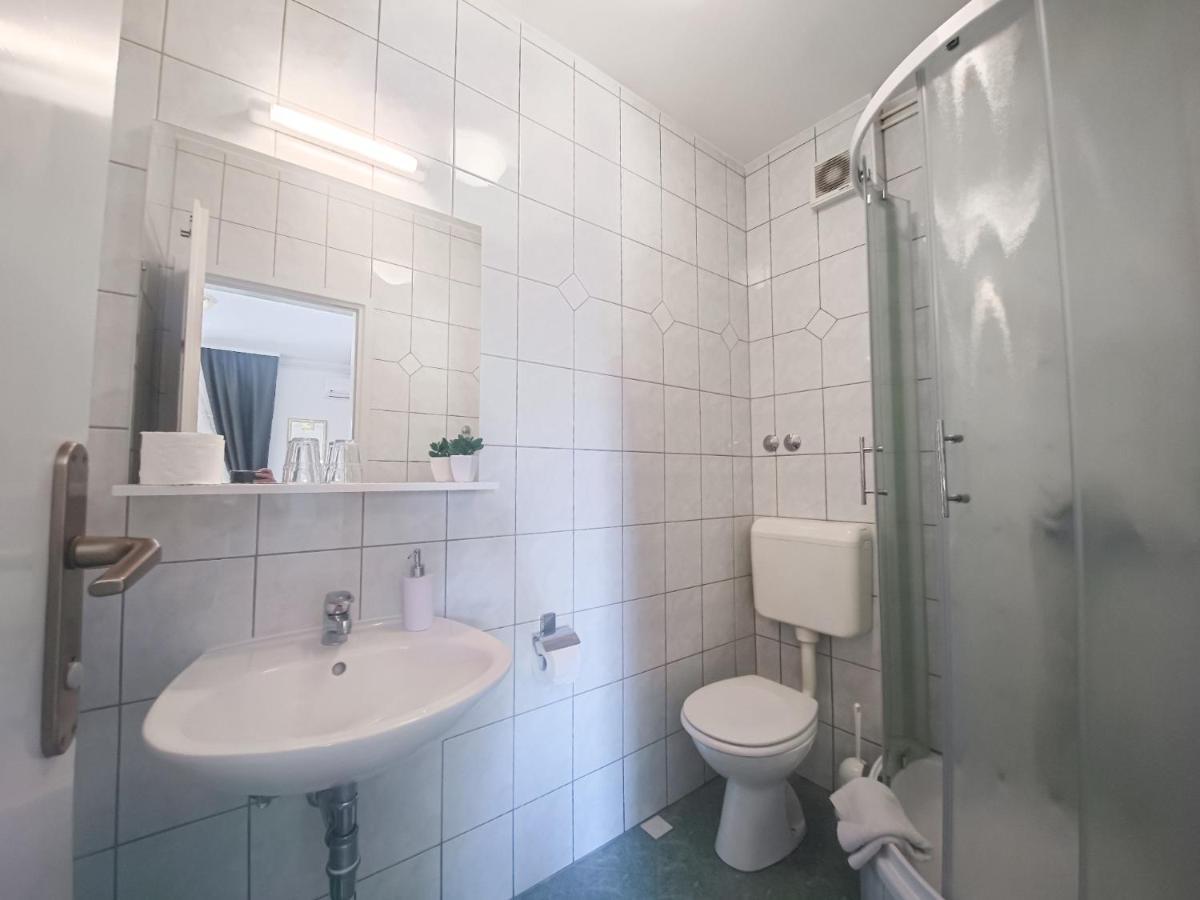 B&B Villa Ivona Baška Voda Buitenkant foto