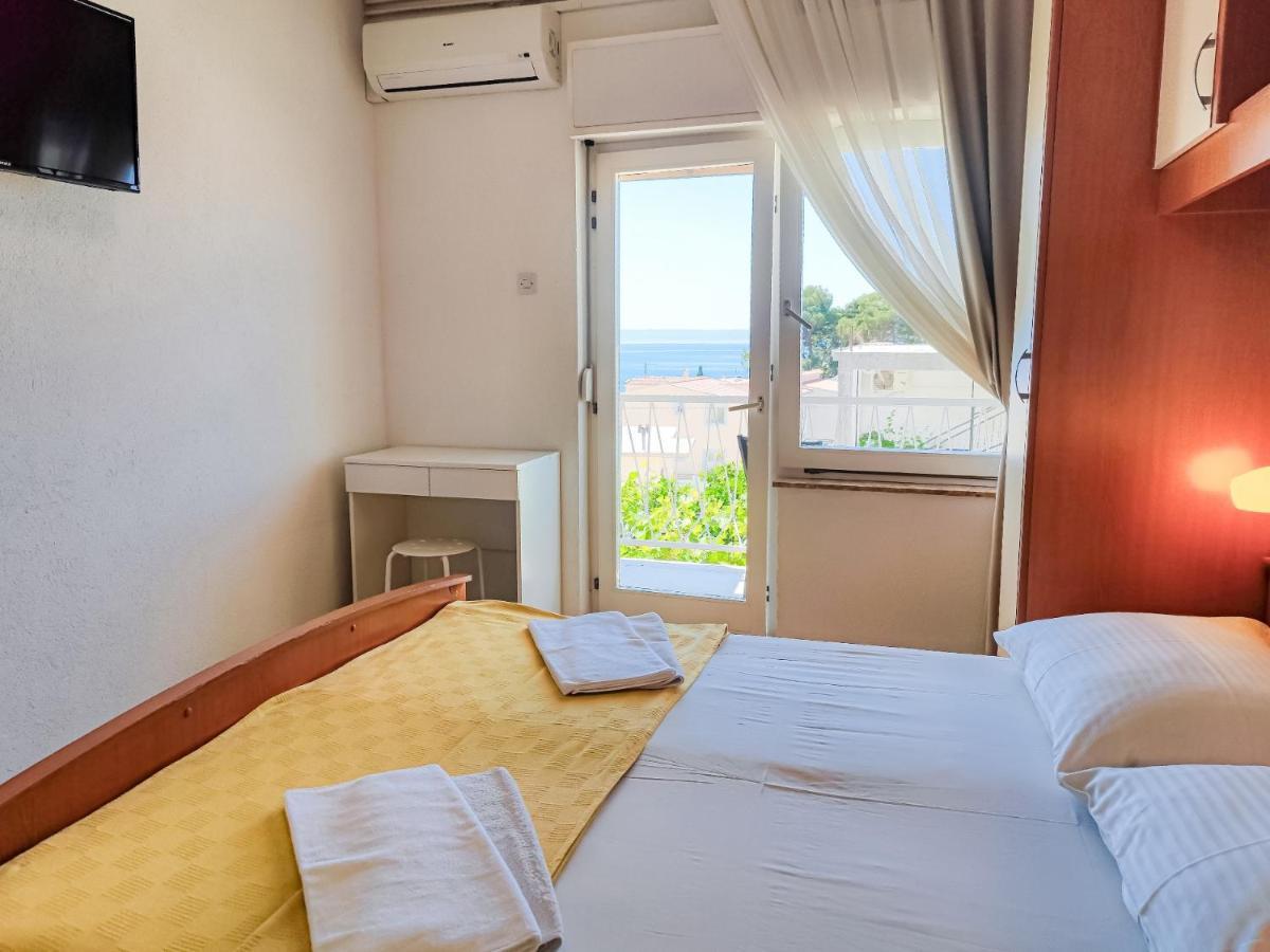 B&B Villa Ivona Baška Voda Buitenkant foto