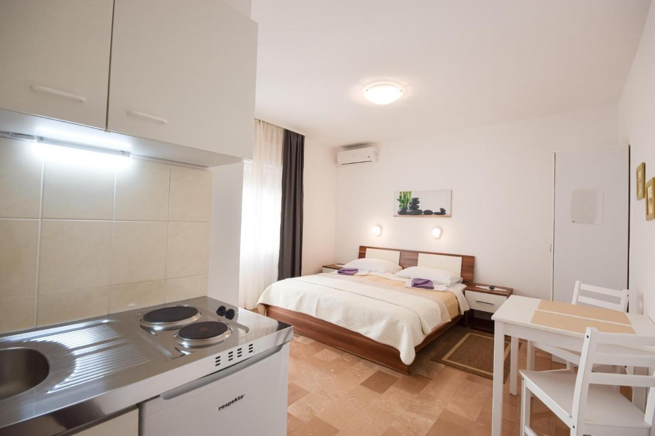 B&B Villa Ivona Baška Voda Kamer foto