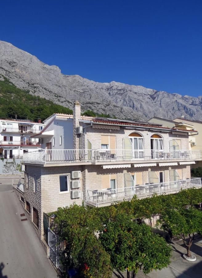B&B Villa Ivona Baška Voda Buitenkant foto